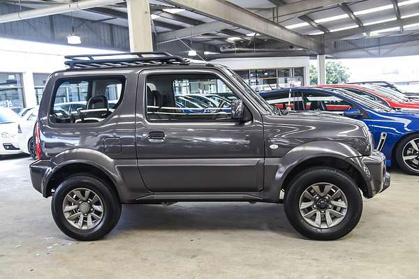 2015 Suzuki Jimny Sierra SN413 T6