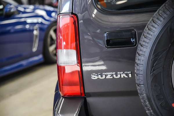 2015 Suzuki Jimny Sierra SN413 T6