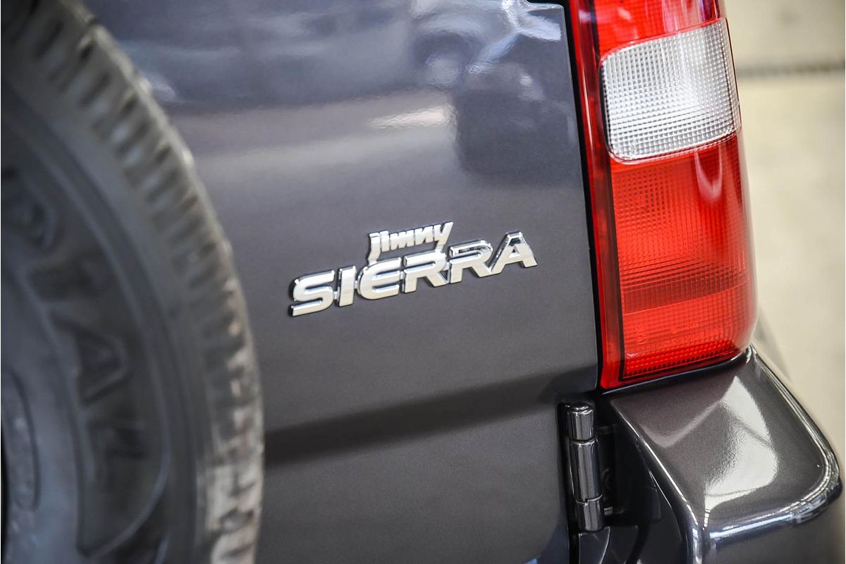 2015 Suzuki Jimny Sierra SN413 T6