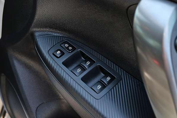2023 Mitsubishi Eclipse Cross LS YB