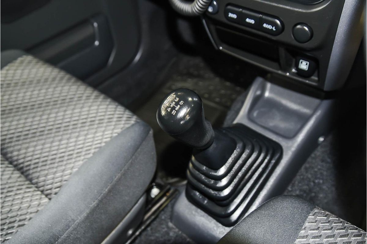 2015 Suzuki Jimny Sierra SN413 T6