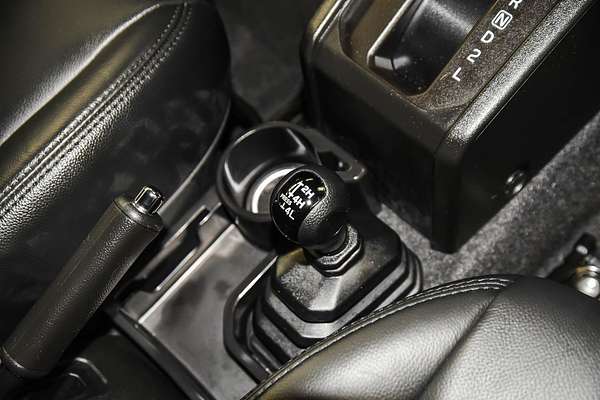 2024 Suzuki Jimny GLX GJ