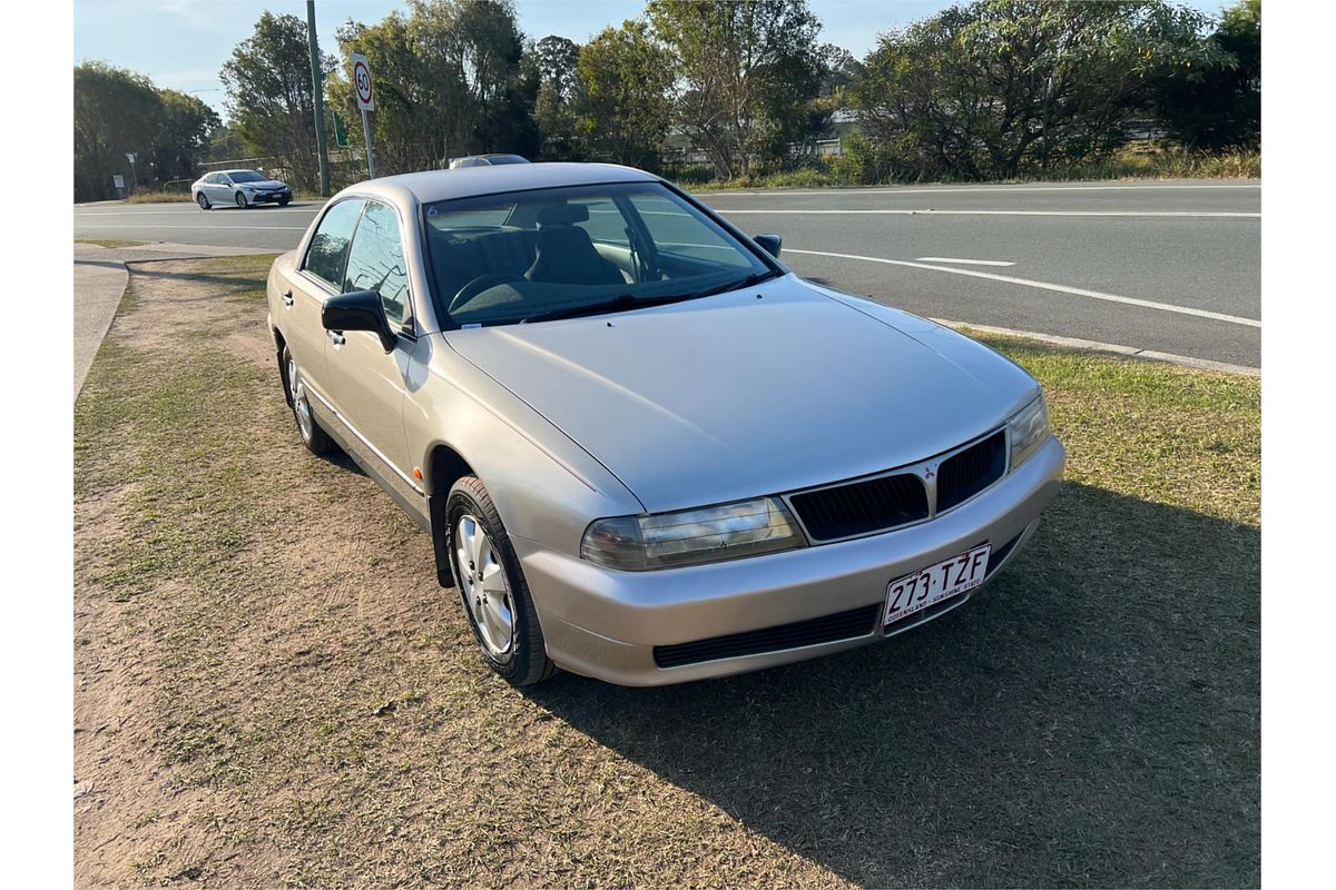 1996 Mitsubishi Magna Executive TE