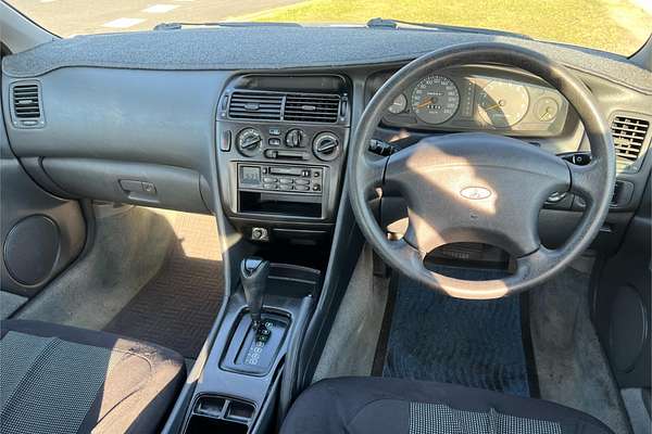 1996 Mitsubishi Magna Executive TE