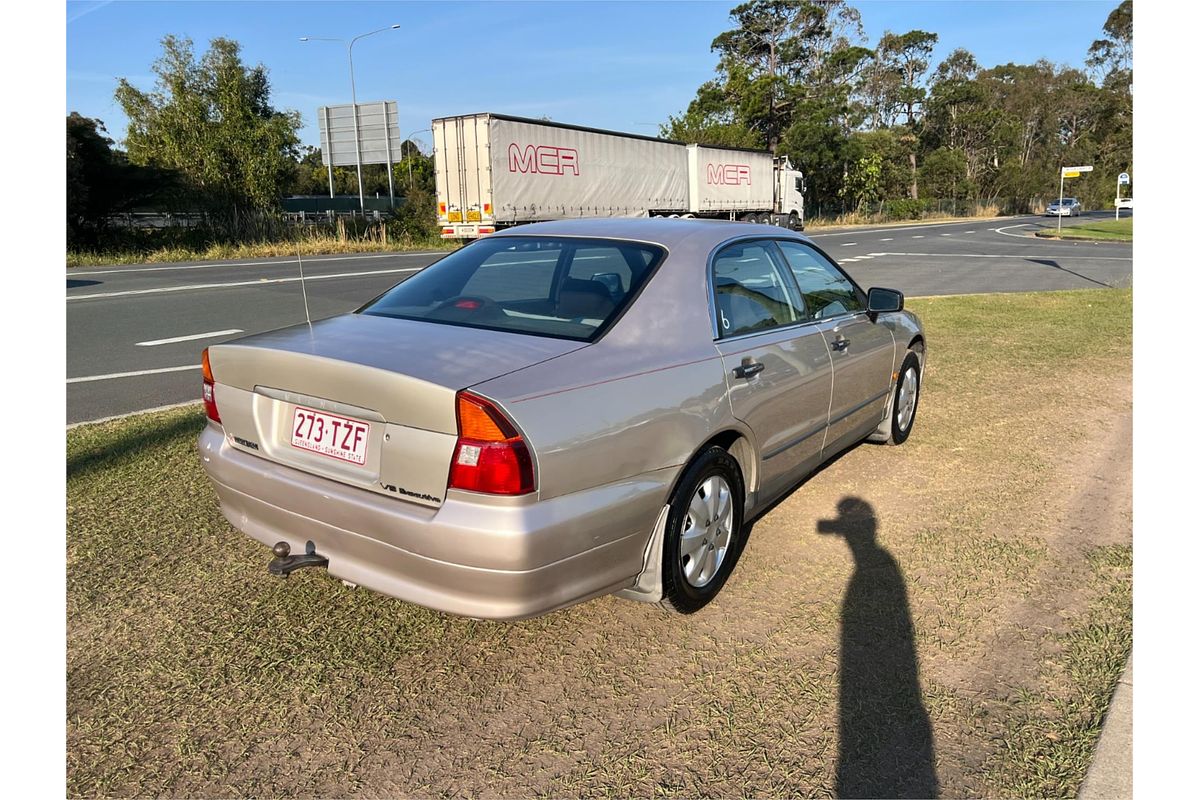 1996 Mitsubishi Magna Executive TE