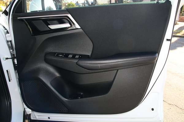 2022 Mitsubishi Outlander ES ZM