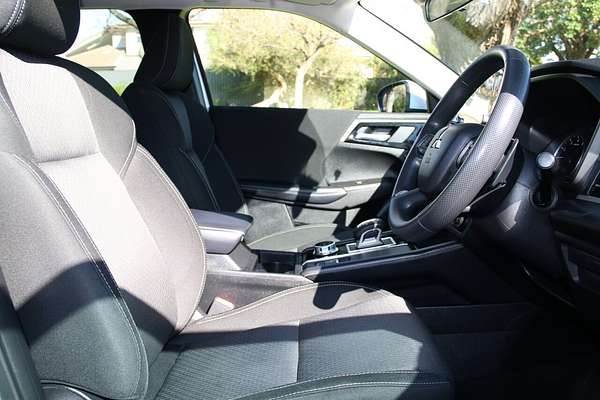 2022 Mitsubishi Outlander ES ZM