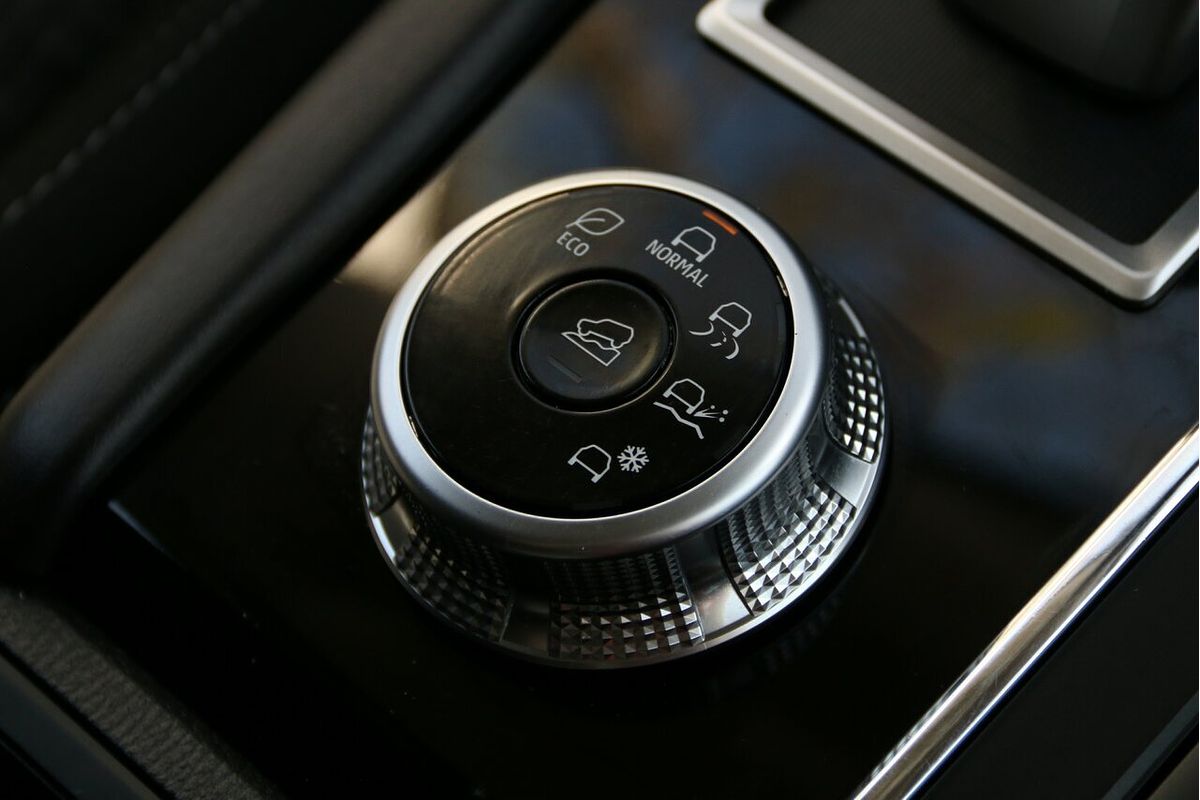 2022 Mitsubishi Outlander ES ZM