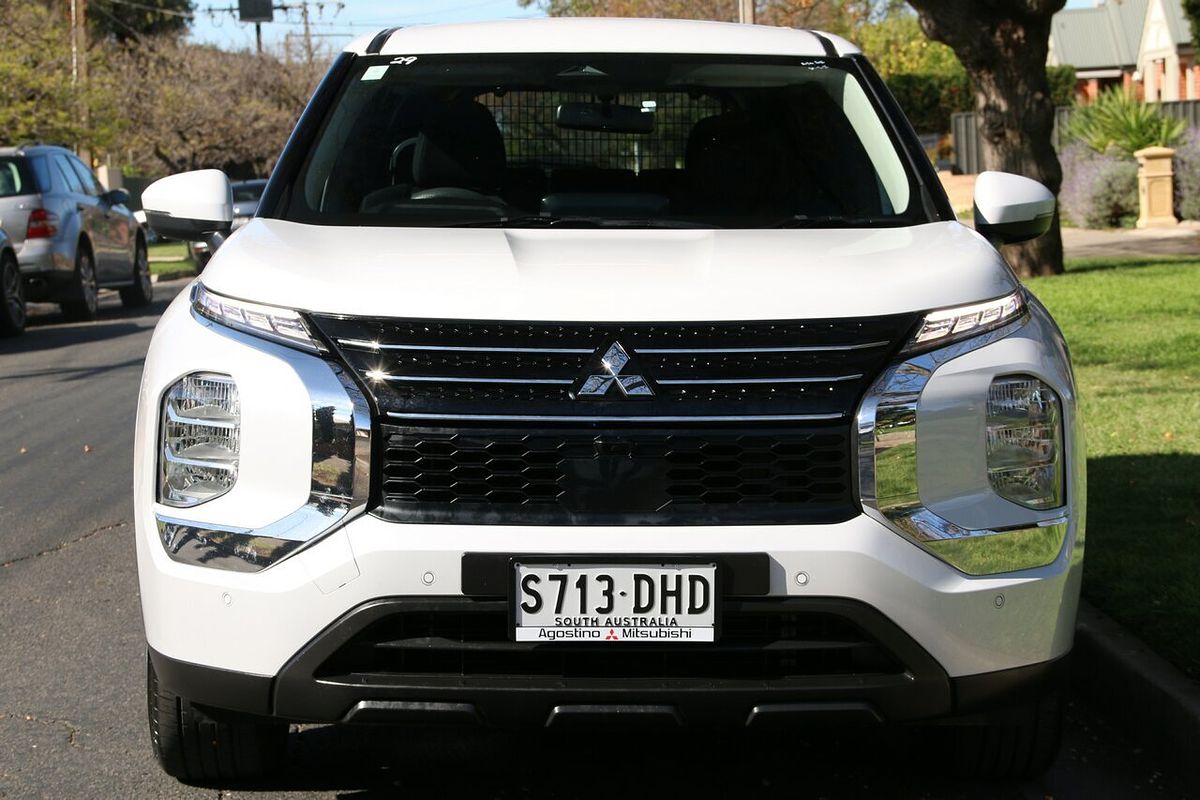 2022 Mitsubishi Outlander ES ZM