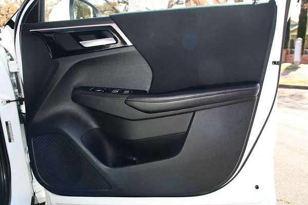 2022 Mitsubishi Outlander ES ZM