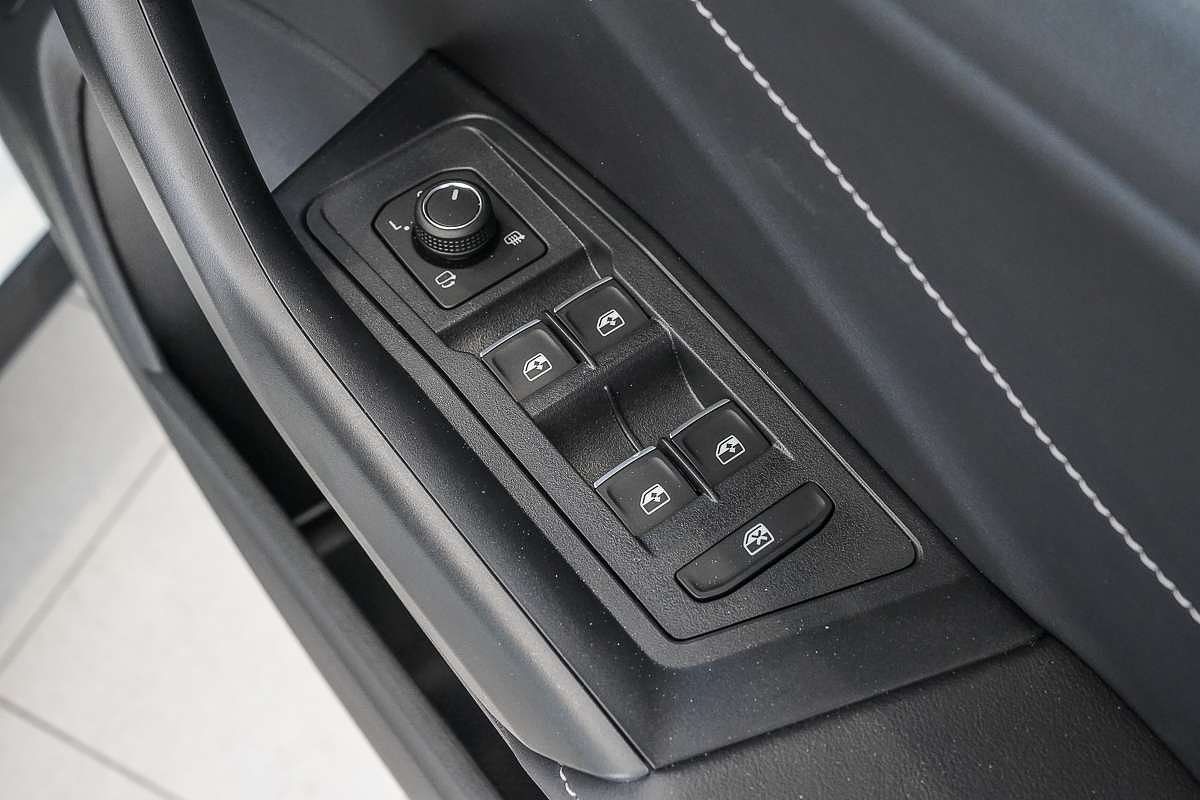 2025 Volkswagen T-Roc 110TSI Style D11