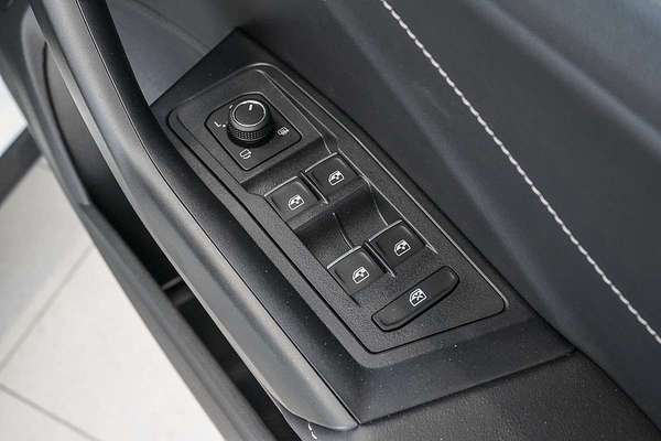 2025 Volkswagen T-Roc 110TSI Style D11