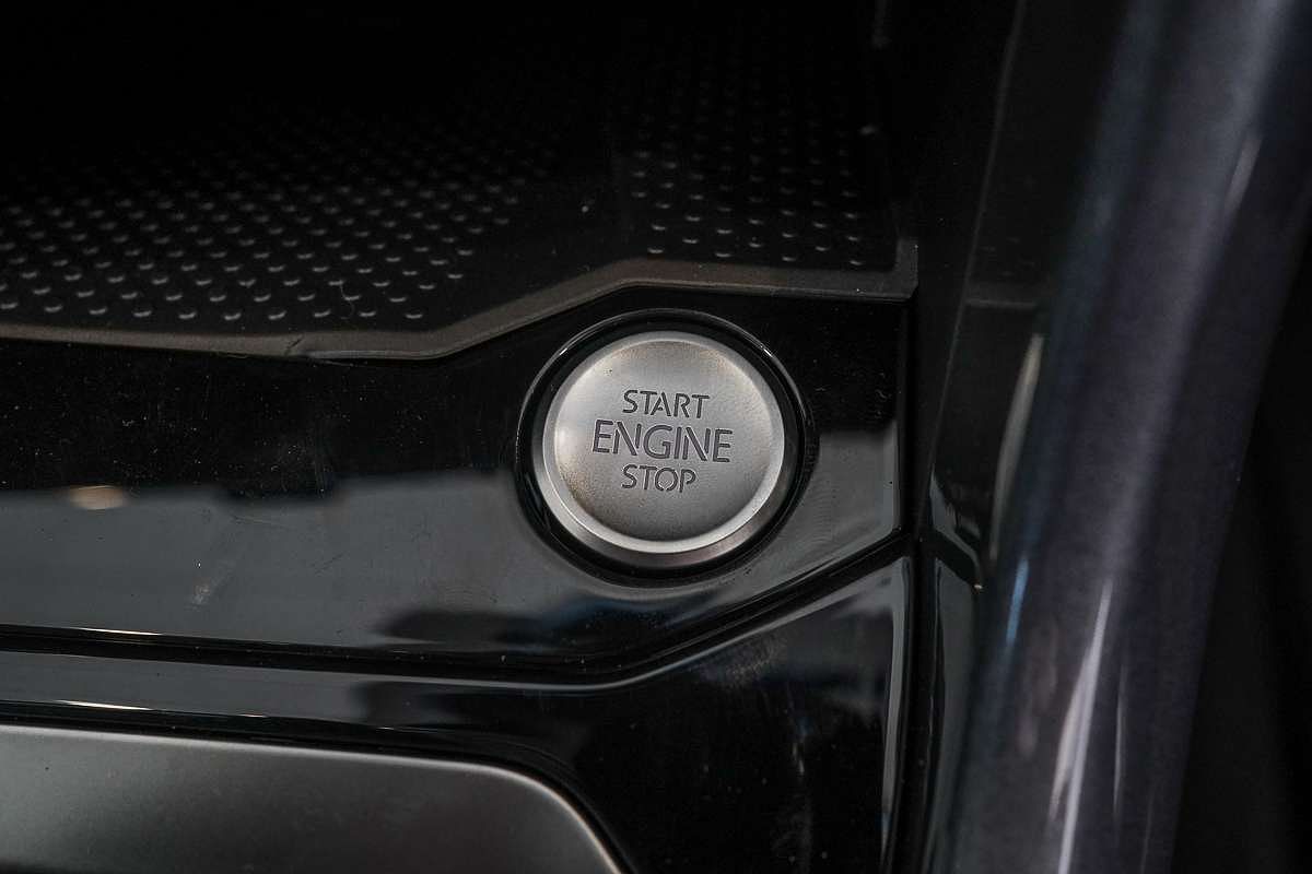 2025 Volkswagen T-Roc 110TSI Style D11