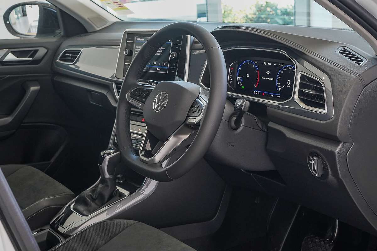 2025 Volkswagen T-Roc 110TSI Style D11