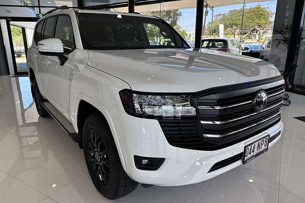 2023 Toyota Landcruiser GXL FJA300R