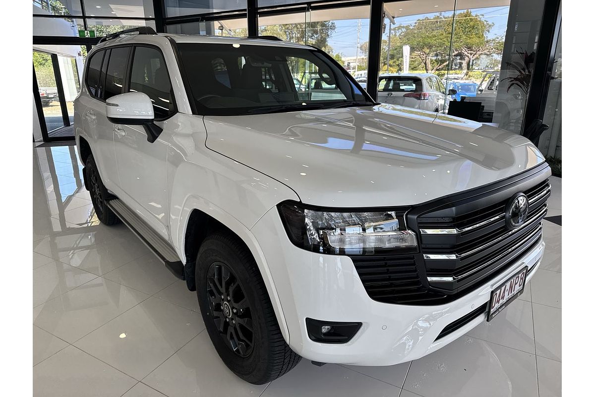 2023 Toyota Landcruiser GXL FJA300R