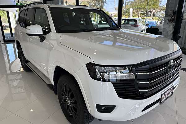2023 Toyota Landcruiser GXL FJA300R