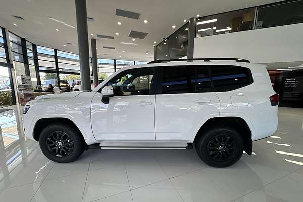 2023 Toyota Landcruiser GXL FJA300R