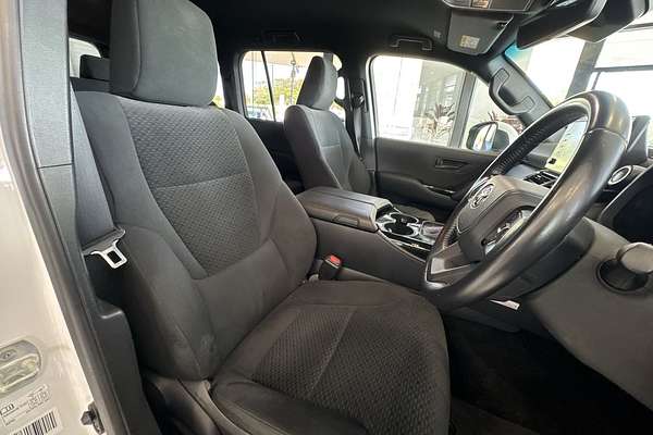 2023 Toyota Landcruiser GXL FJA300R