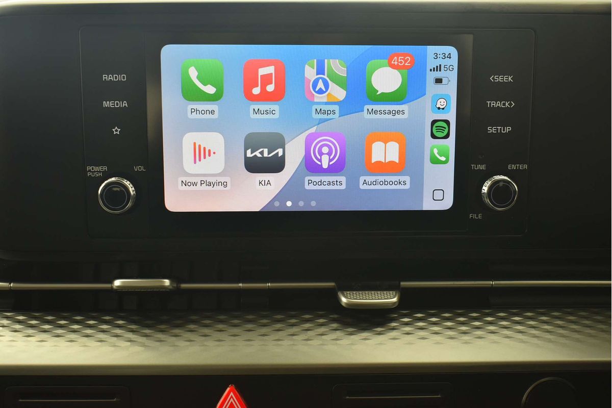2022 Kia Carnival S KA4