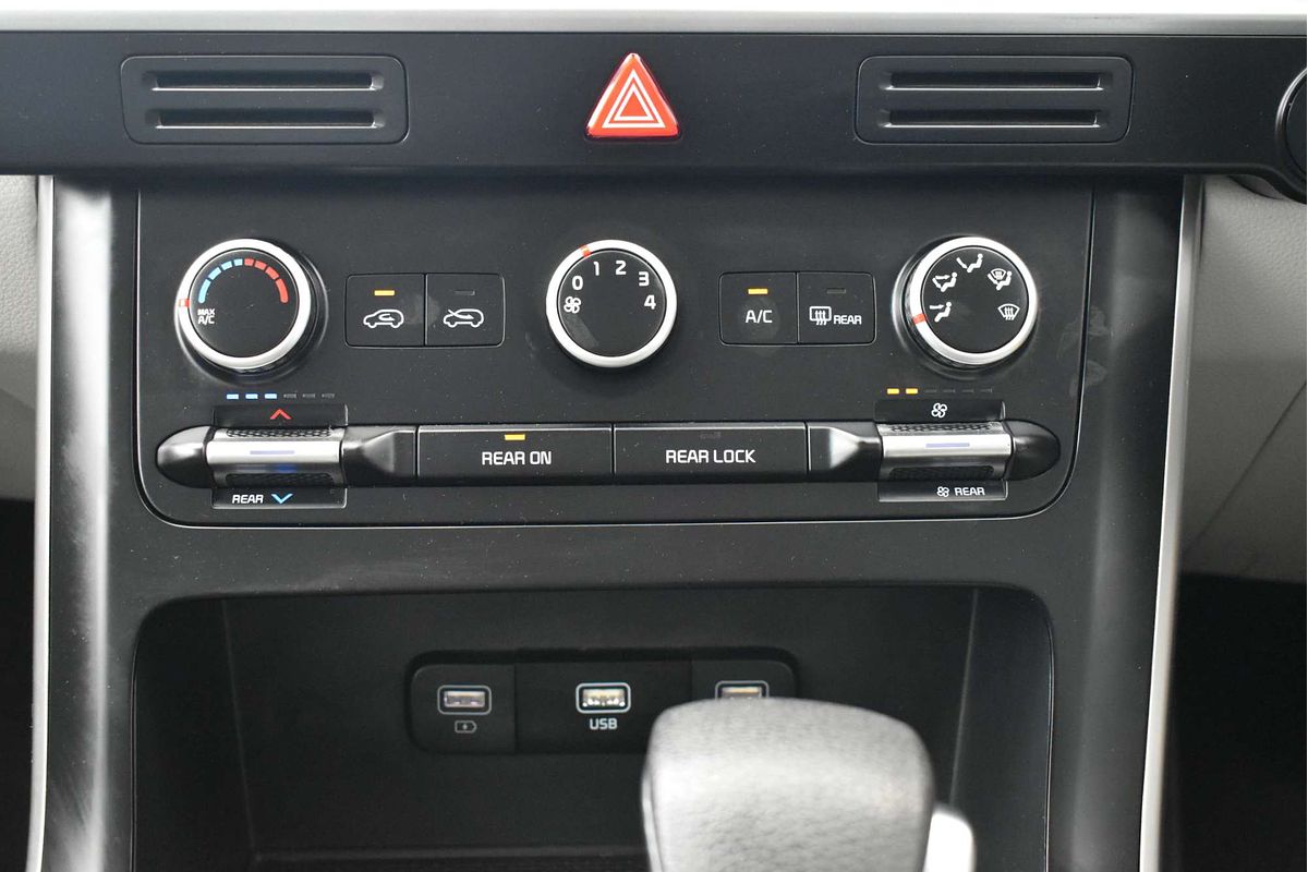 2022 Kia Carnival S KA4