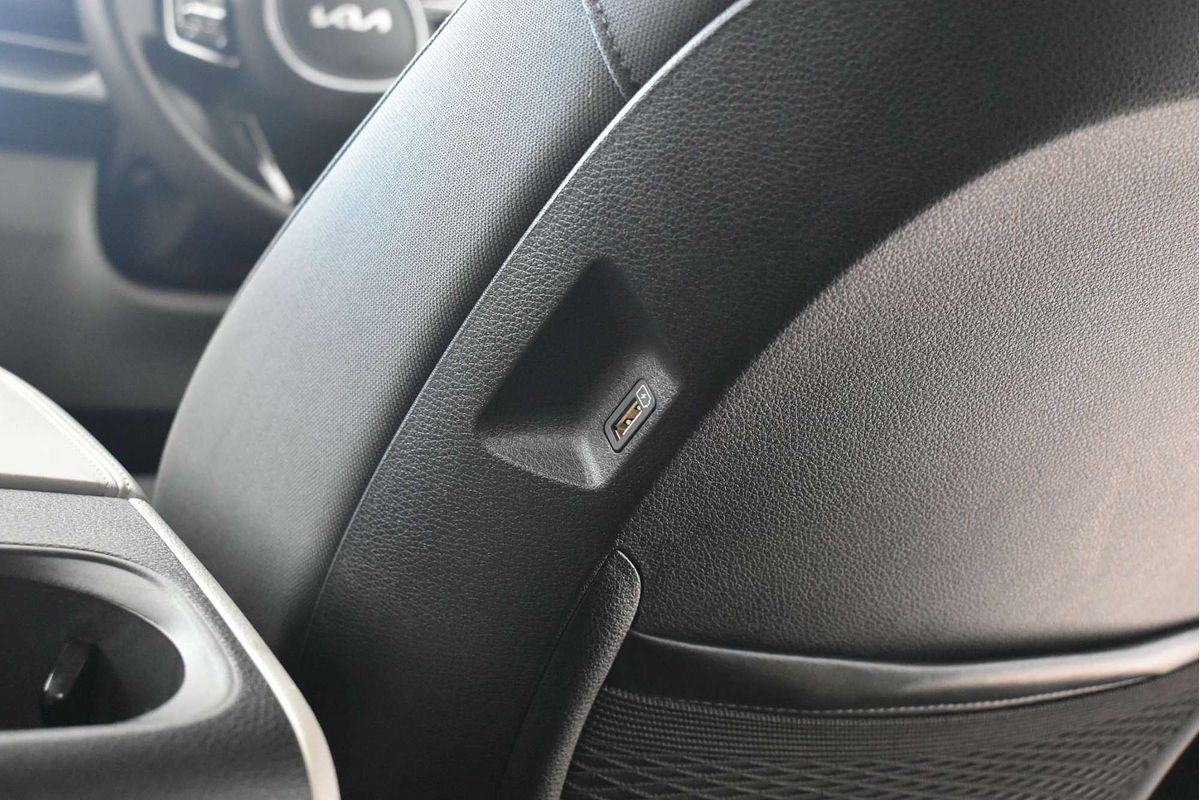 2022 Kia Carnival S KA4