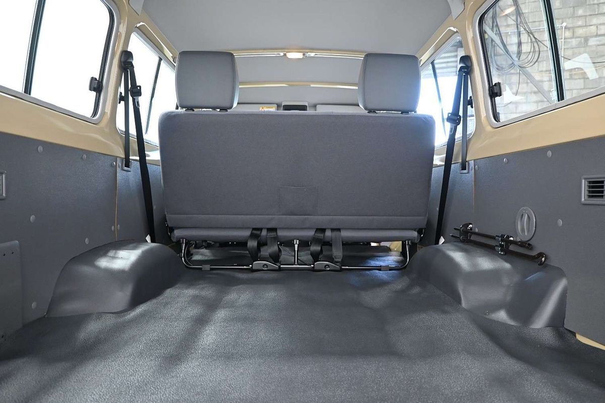 2025 Toyota Landcruiser GXL