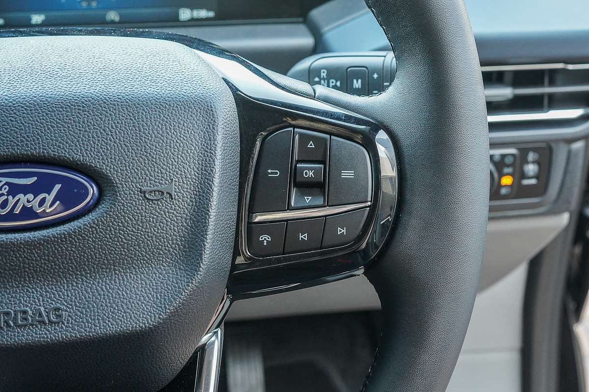 2024 Ford Tourneo Active AV SWB