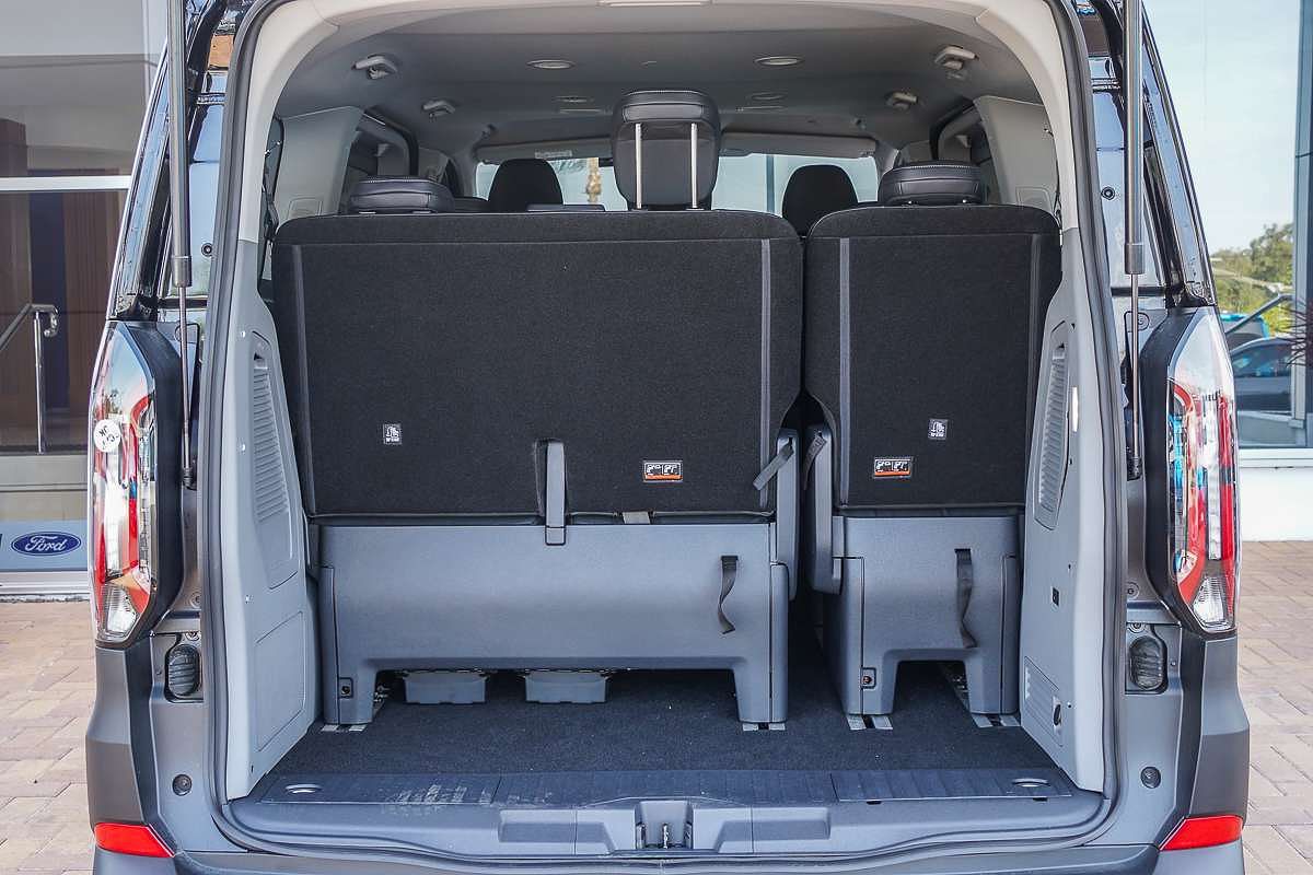 2024 Ford Tourneo Active AV SWB