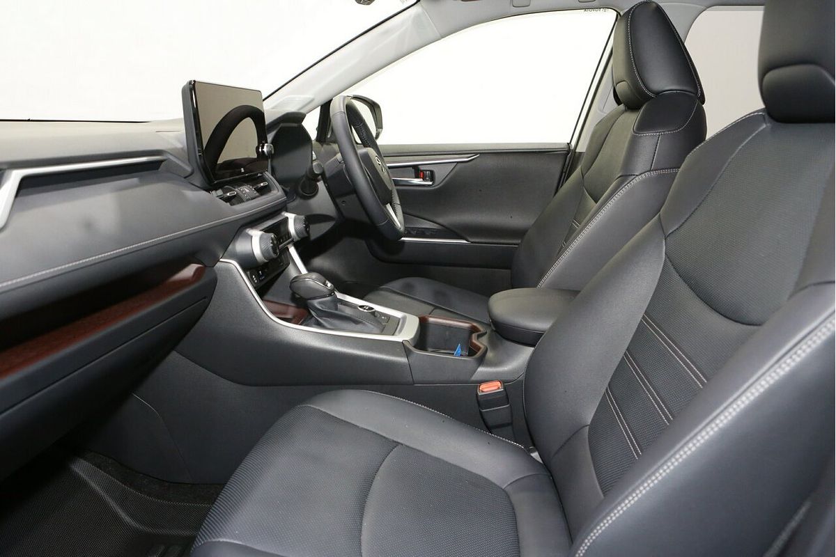 2024 Toyota RAV4 Cruiser AXAH54R