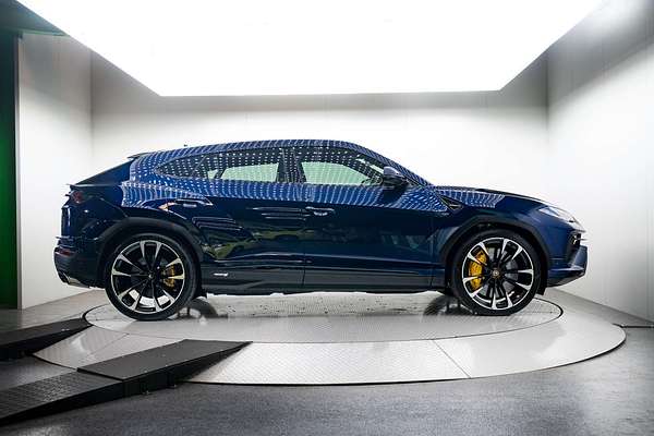 2023 Lamborghini Urus S 636