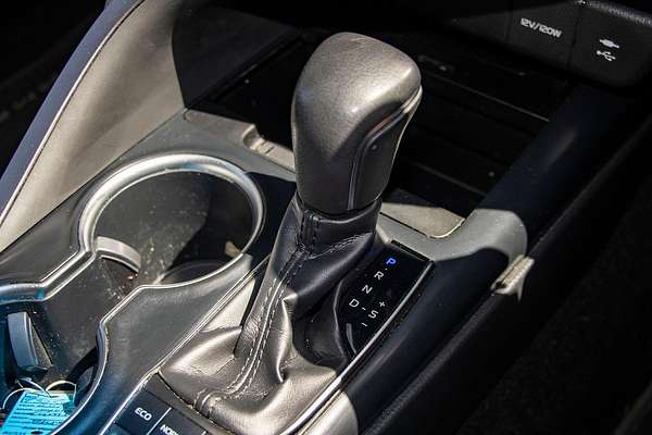 2018 Toyota Camry SL AXVH71R