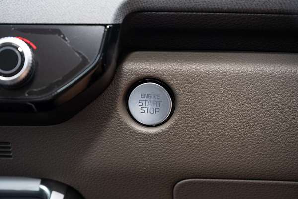 2025 Kia Carnival Sport KA4 PE
