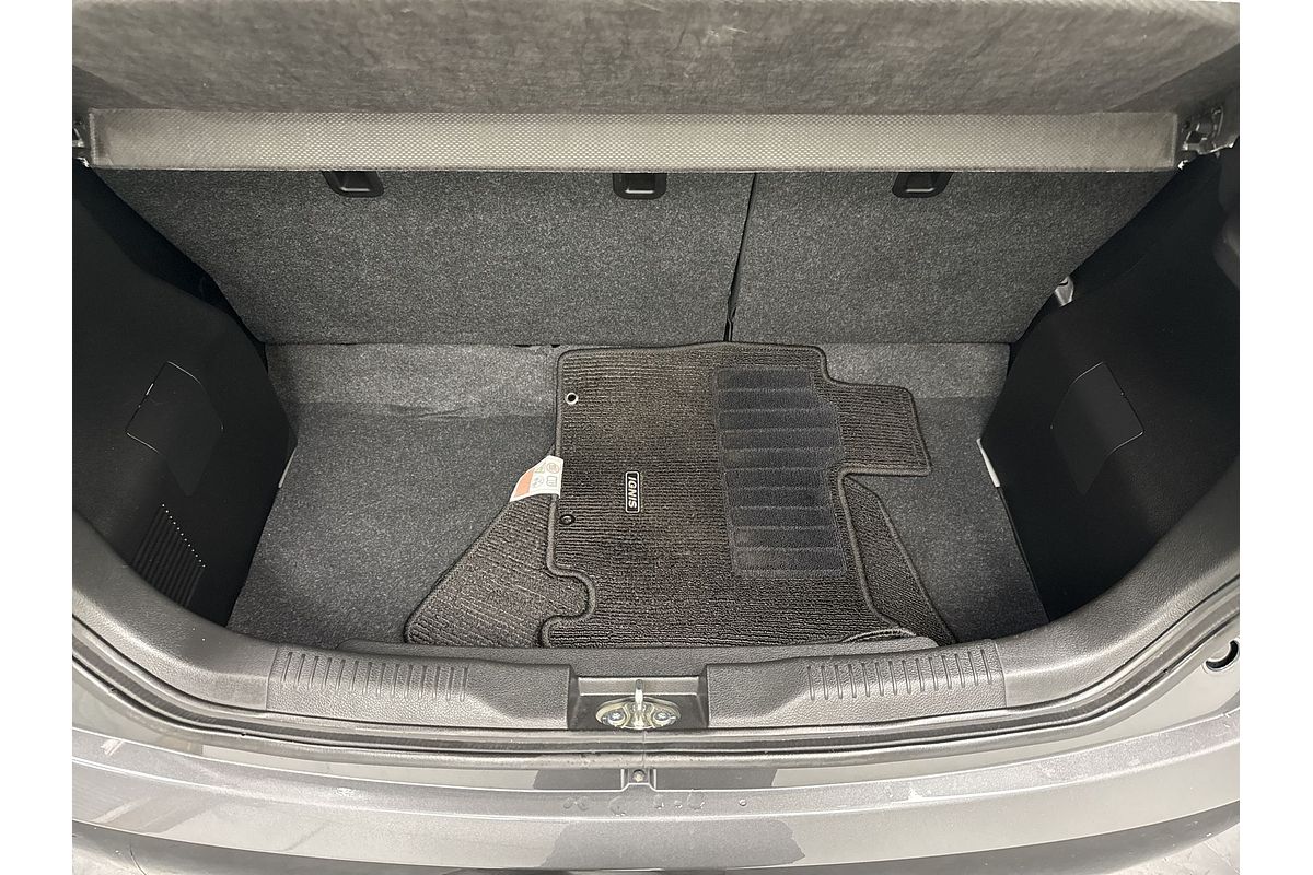 2023 Suzuki Ignis GLX MF Series II