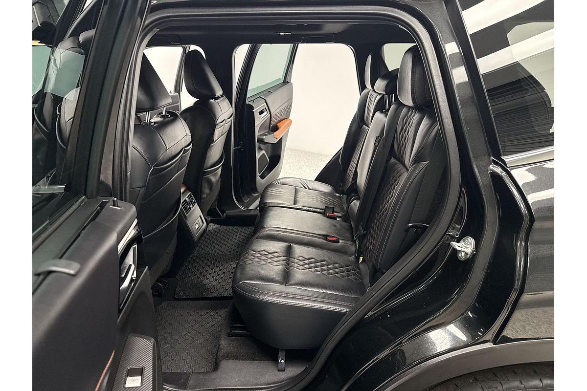 2022 Mitsubishi Outlander Exceed ZM