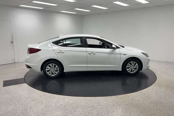 2020 Hyundai Elantra Go AD.2