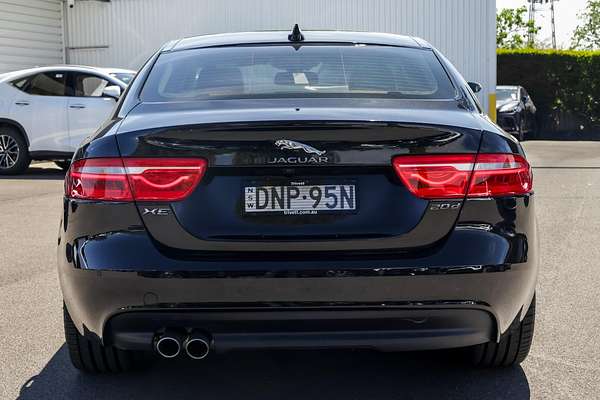 2017 Jaguar XE 20d Prestige X760