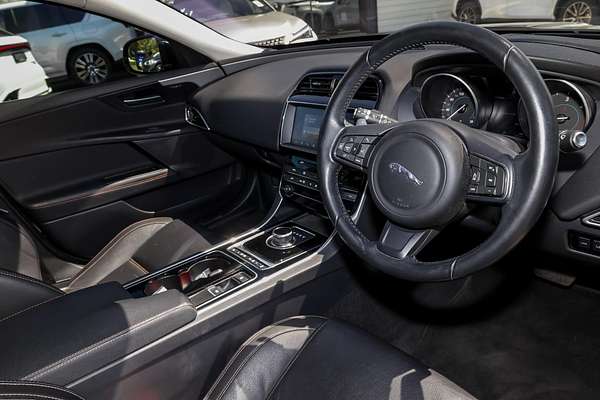 2017 Jaguar XE 20d Prestige X760