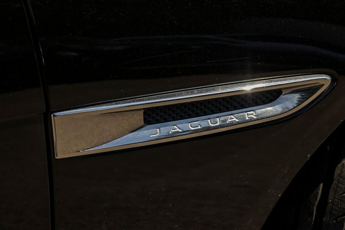 2017 Jaguar XE 20d Prestige X760
