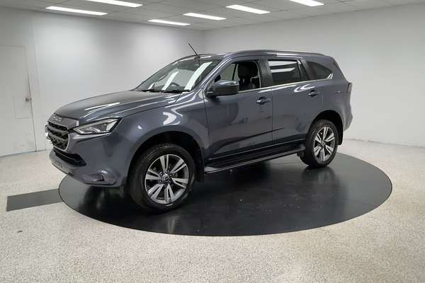 2023 Isuzu MU-X LS-T