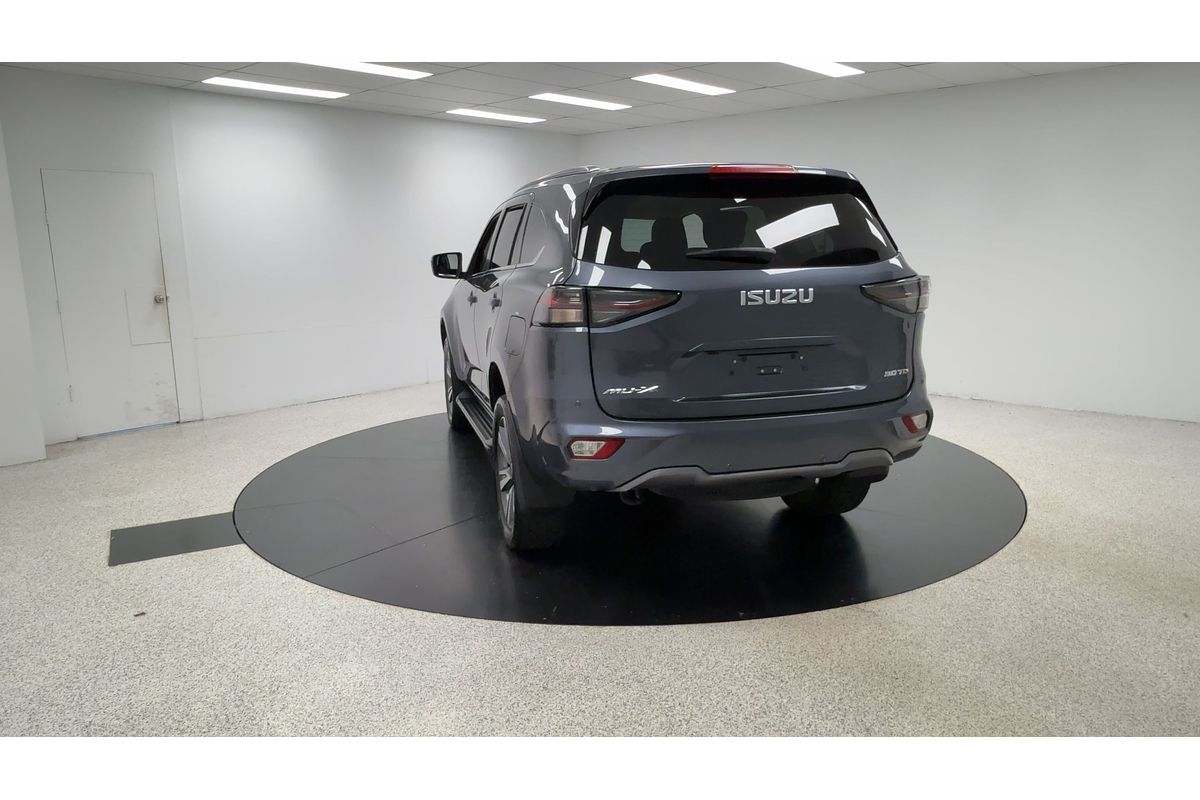 2023 Isuzu MU-X LS-T