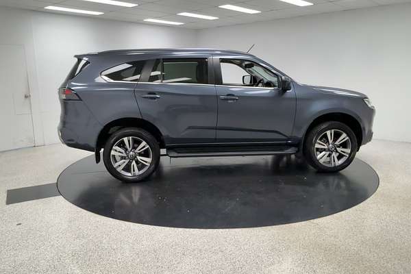 2023 Isuzu MU-X LS-T