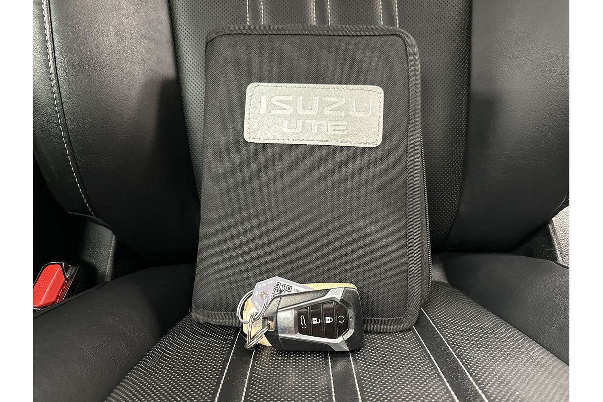 2023 Isuzu MU-X LS-T