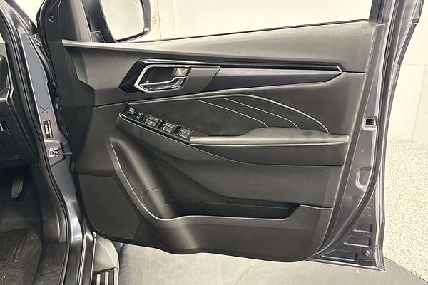2023 Isuzu MU-X LS-T