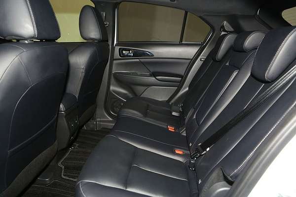 2024 Mitsubishi Eclipse Cross PHEV Exceed YB