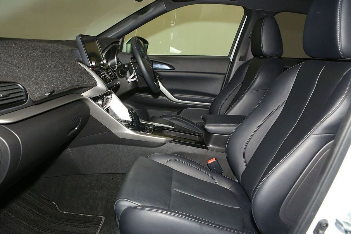2024 Mitsubishi Eclipse Cross PHEV Exceed YB