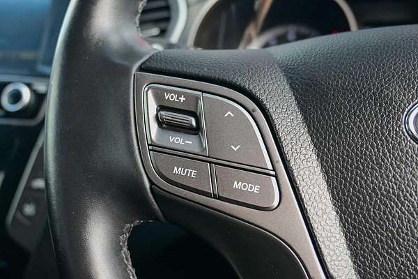 2017 Hyundai Santa Fe Active X DM3 Series II