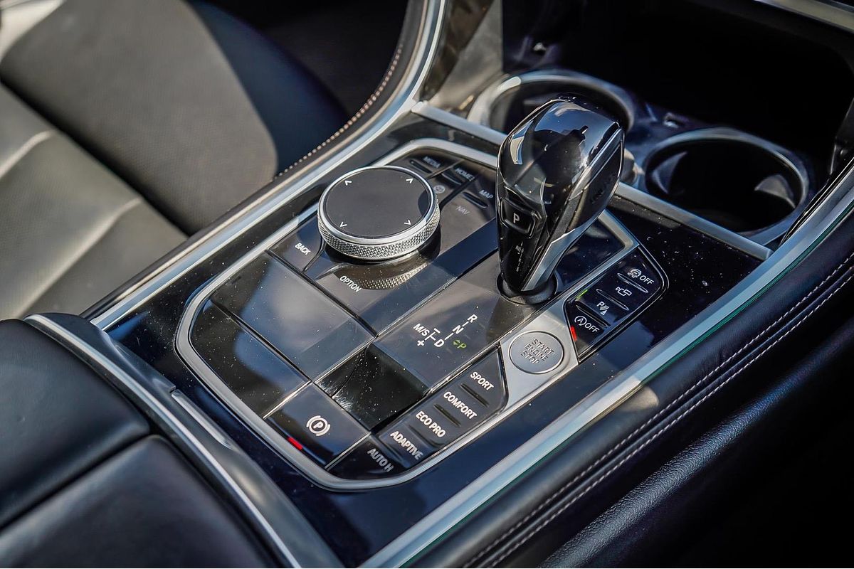 2021 BMW 8 Series 840i M Sport G15