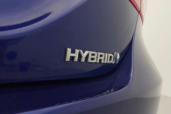 2020 Toyota Camry Ascent Sport AXVH71R