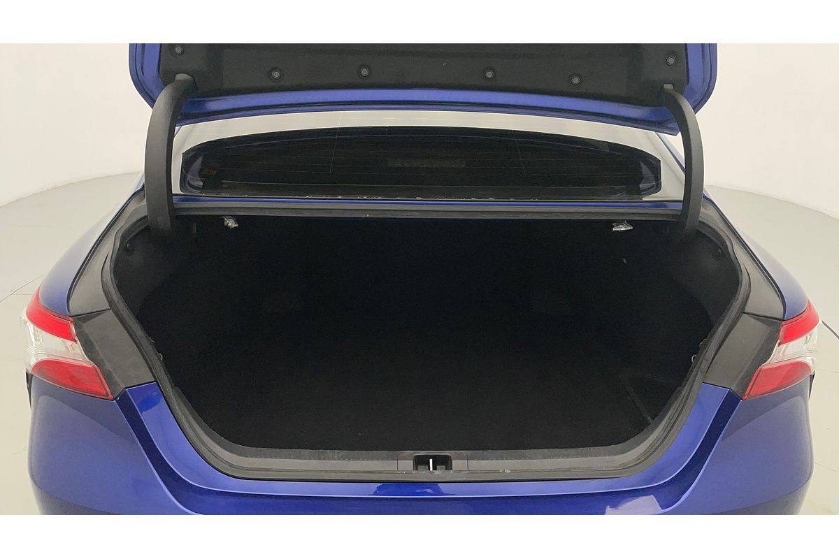 2020 Toyota Camry Ascent Sport AXVH71R